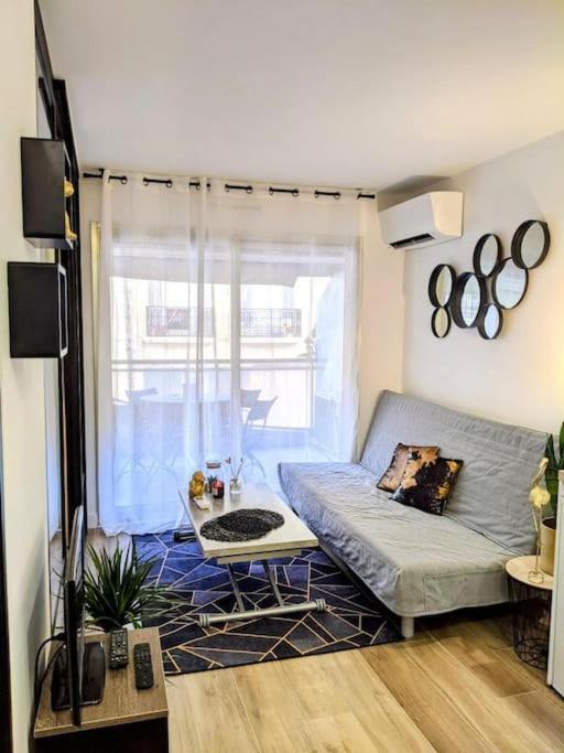 Apartment Centre 2-bed & Garage 5min Croisette Cannes